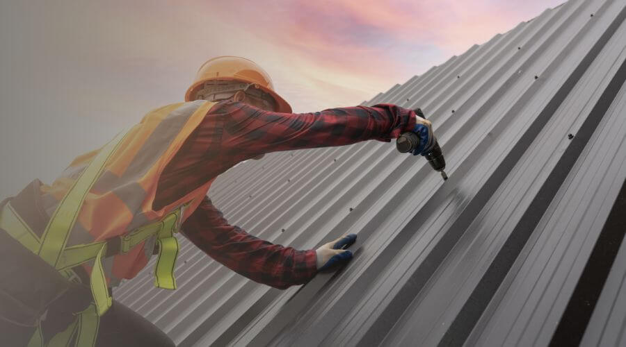 Expert Emergency Roof Repairs services in Argenta, IL
